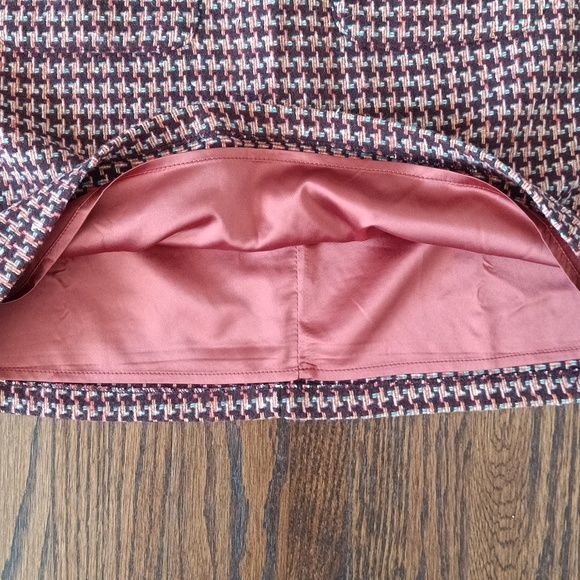 Mod Cloth Houndstooth Mini Skirt - Picture 3 of 9